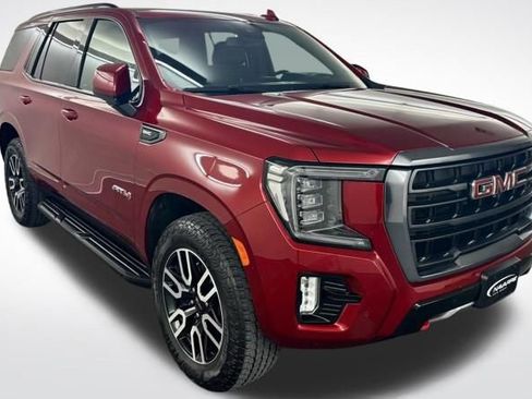 Used 2024 GMC Yukon AT4 w/ Technology Package AWD/4WD image 1