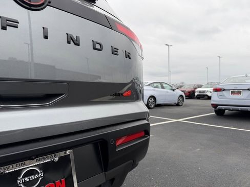 New 2026 Nissan Pathfinder SV image 35