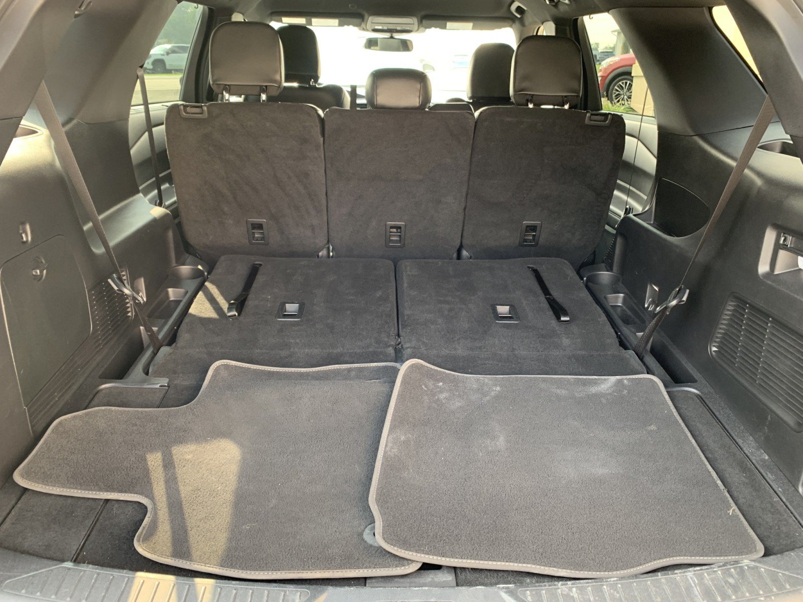 Used 2022 Ford Explorer ST AWD/4WD image 11