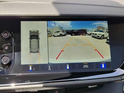 Used 2023 Buick Envision Avenir FWD image 30