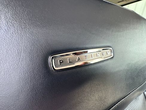 Used 2025 Ford Expedition Platinum AWD/4WD image 27