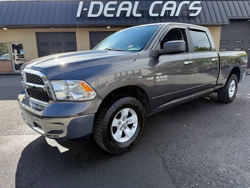 Used 2017 RAM 1500 Classic SLT AWD/4WD image 40