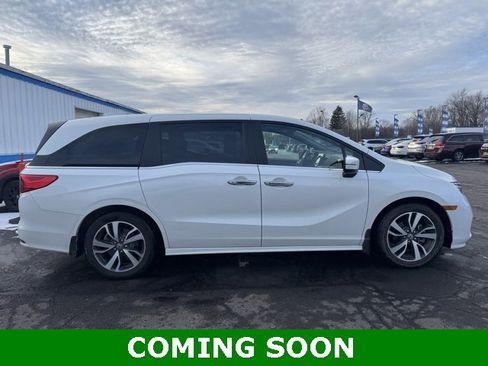 Used 2023 Honda Odyssey Touring image 1