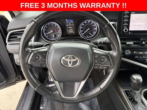 Used 2022 Toyota Camry SE image 15