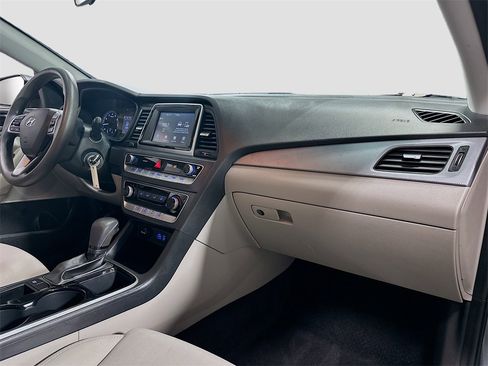 Used 2019 Hyundai Sonata SE image 29