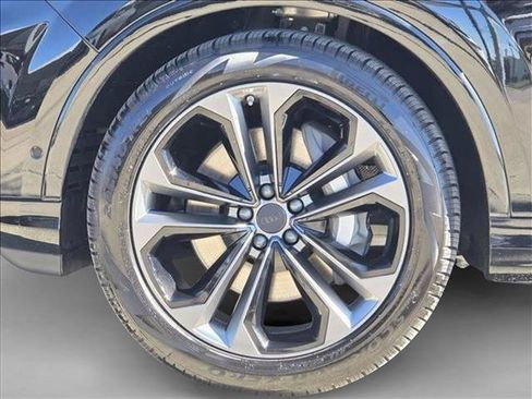 New 2026 Audi Q7 3.0T Premium Plus AWD/4WD image 9