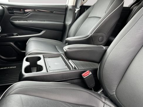 Certified 2025 Honda Odyssey Touring image 19