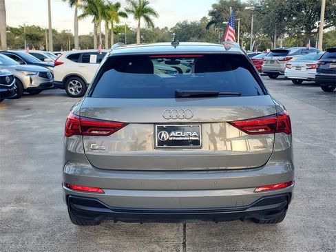 Used 2022 Audi Q3 2.0T Premium Plus w/ Premium Plus Package image 6