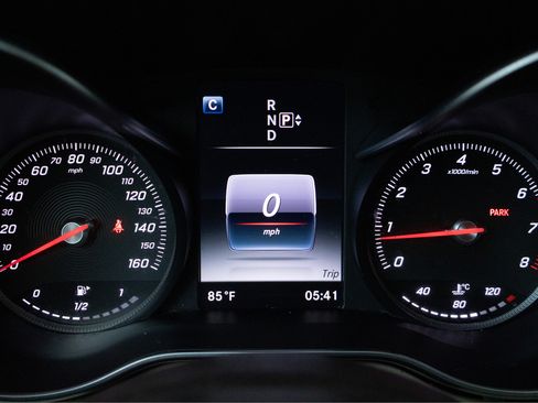 Used 2015 Mercedes-Benz C 300 4MATIC Sedan image 18