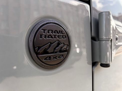 Used 2024 Jeep Wrangler Unlimited Sport AWD/4WD image 10