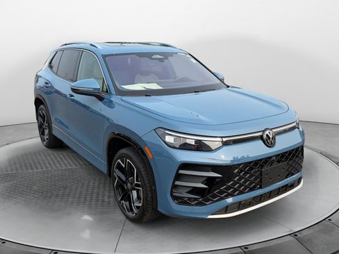 Used 2025 Volkswagen Tiguan SEL R-Line AWD/4WD image 1