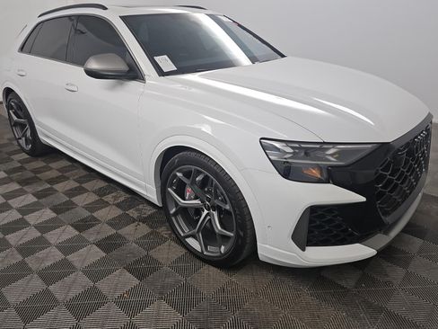 Used 2025 Audi RS Q8 performance AWD/4WD image 2