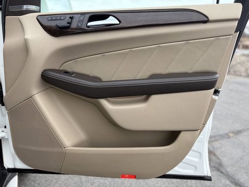 Used 2015 Mercedes-Benz GL 450 GL 450 4MATIC AWD 4dr SUV image 16