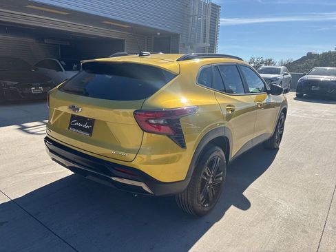 Used 2025 Chevrolet Trax ACTIV w/ Driver Confidence Package image 6