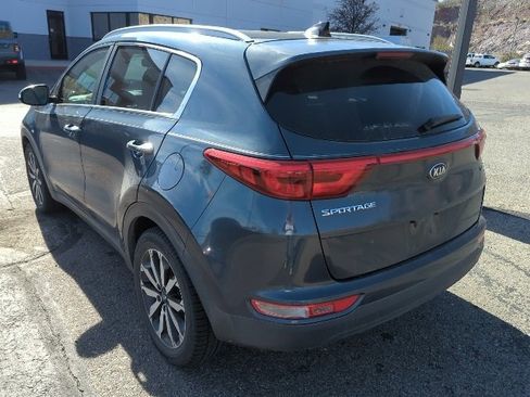 Used 2017 Kia Sportage EX w/ EX Premium Package image 4