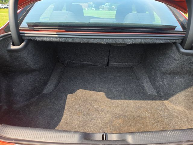 Used 2020 Dodge Charger SXT w/ Blacktop Package RWD image 21