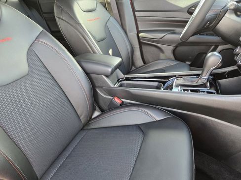 New 2026 Jeep Compass Trailhawk w/ Sun, Sound & Navigation Group image 9