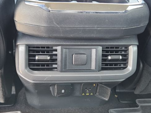 Used 2022 Ford F150 Lariat AWD/4WD image 30