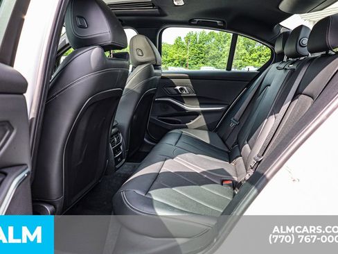 Used 2025 BMW 330i Sedan image 21