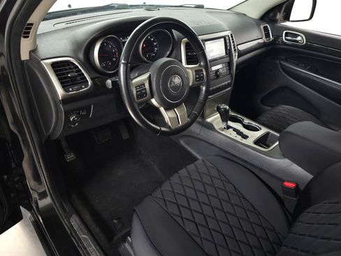 Used 2011 Jeep Grand Cherokee Laredo AWD/4WD image 15