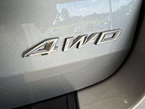Used 2023 Ford Explorer XLT w/ Equipment Group 202A AWD/4WD image 34