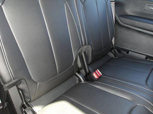 Used 2021 Jeep Grand Cherokee L Limited image 13