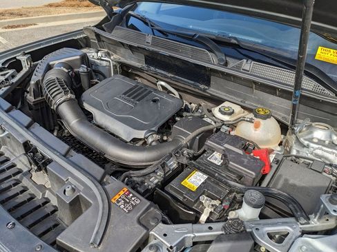 Used 2023 GMC Acadia SLE w/ Driver Convenience Package image 61