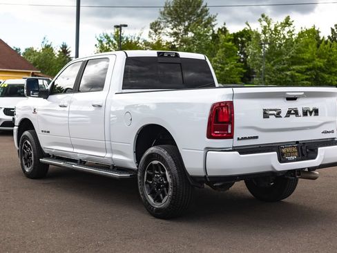 Used 2025 RAM 3500 Laramie AWD/4WD image 14