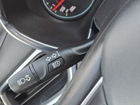 Used 2023 Chevrolet Equinox LT image 26