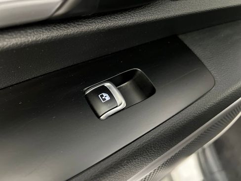 Used 2025 Kia Telluride S image 16