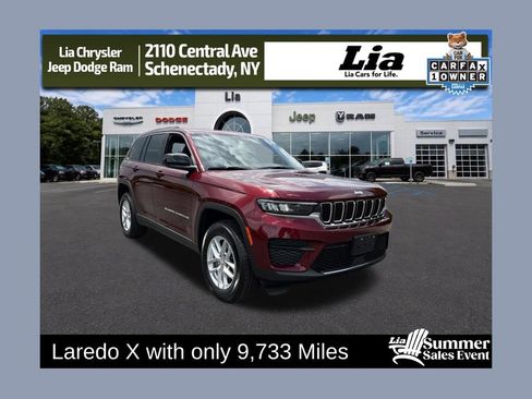 Used 2025 Jeep Grand Cherokee Laredo X w/ Luxury Tech Group I AWD/4WD image 1