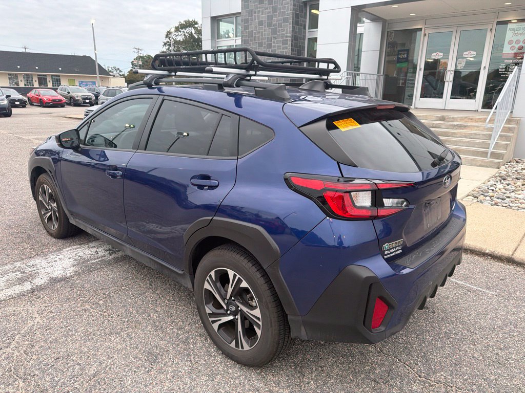 Used 2025 Subaru Crosstrek 2.5i Premium AWD/4WD image 9