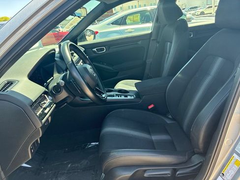Used 2023 Honda Civic Sport image 10