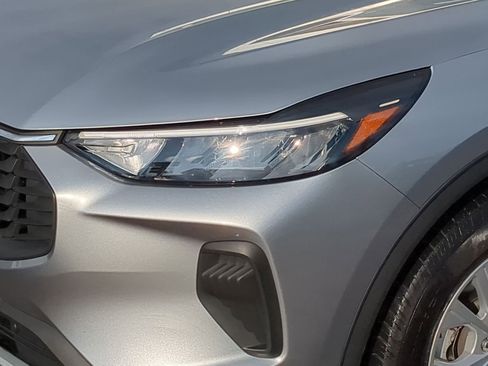 Used 2023 Ford Escape Active image 14