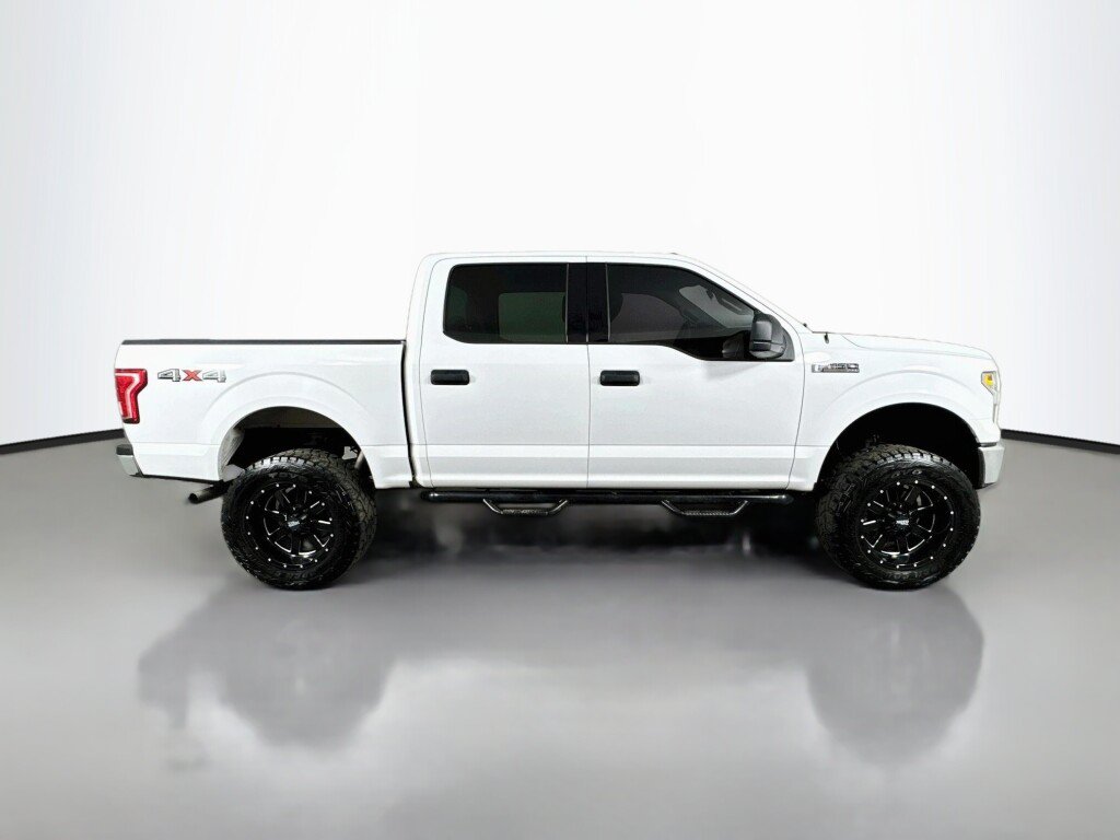 Used 2017 Ford F150 XLT AWD/4WD image 6