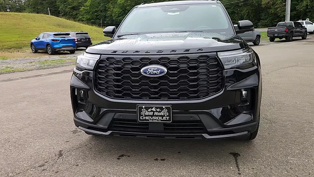 Used 2025 Ford Explorer ST-Line w/ Premium Package AWD/4WD image 10