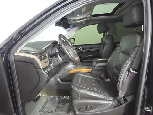 Used 2016 GMC Yukon XL Denali w/ Open Road Package AWD/4WD image 13