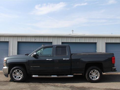 Used 2017 Chevrolet Silverado 1500 LT w/ All Star Edition AWD/4WD image 8