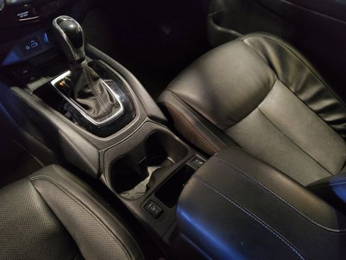 Used 2022 Nissan Rogue Sport SL image 26