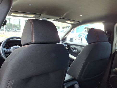 Certified 2024 Honda HR-V Sport image 7