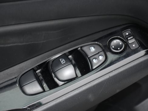 Used 2023 Nissan Altima 2.5 SV image 10