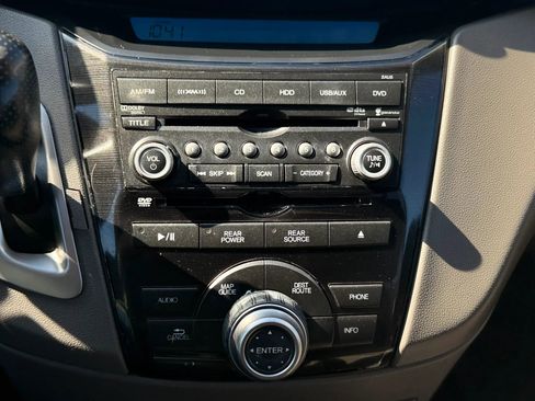 Used 2013 Honda Odyssey Touring Elite image 47