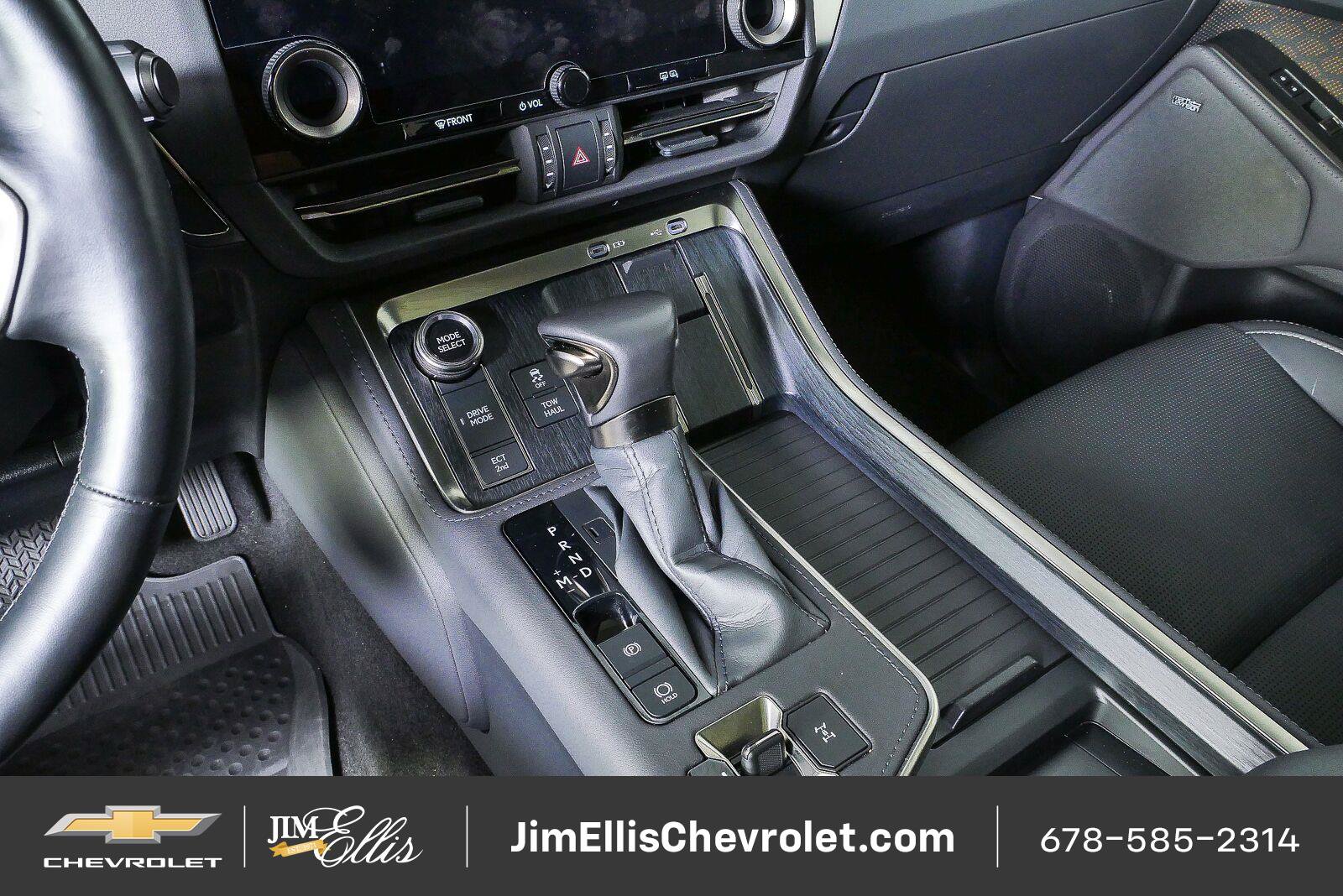 Used 2026 Lexus GX 550 w/ Accessory Package (2T) AWD/4WD image 14