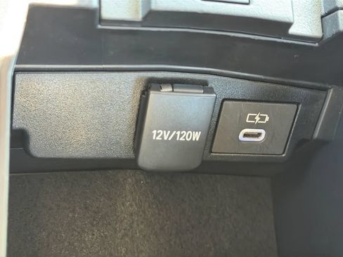Used 2025 Toyota Corolla LE FWD image 26