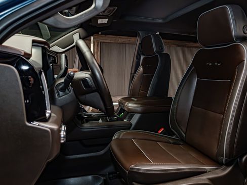 Used 2025 GMC Sierra 2500 Denali w/ Denali Reserve Package image 24