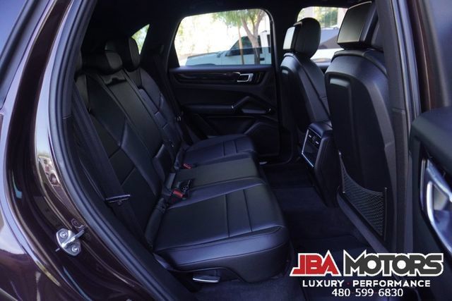 Used 2020 Porsche Cayenne AWD/4WD image 88