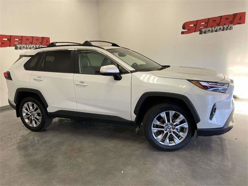 Certified 2025 Toyota RAV4 XLE Premium image 2