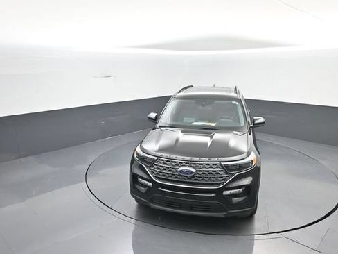 Certified 2023 Ford Explorer XLT w/ Equipment Group 202A AWD/4WD image 26