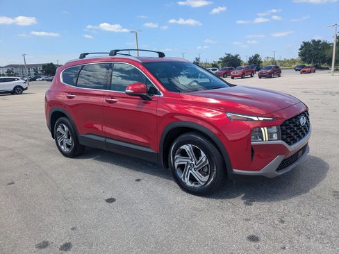 Used 2023 Hyundai Santa Fe SEL image 2
