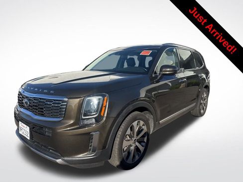 Used 2021 Kia Telluride S image 3